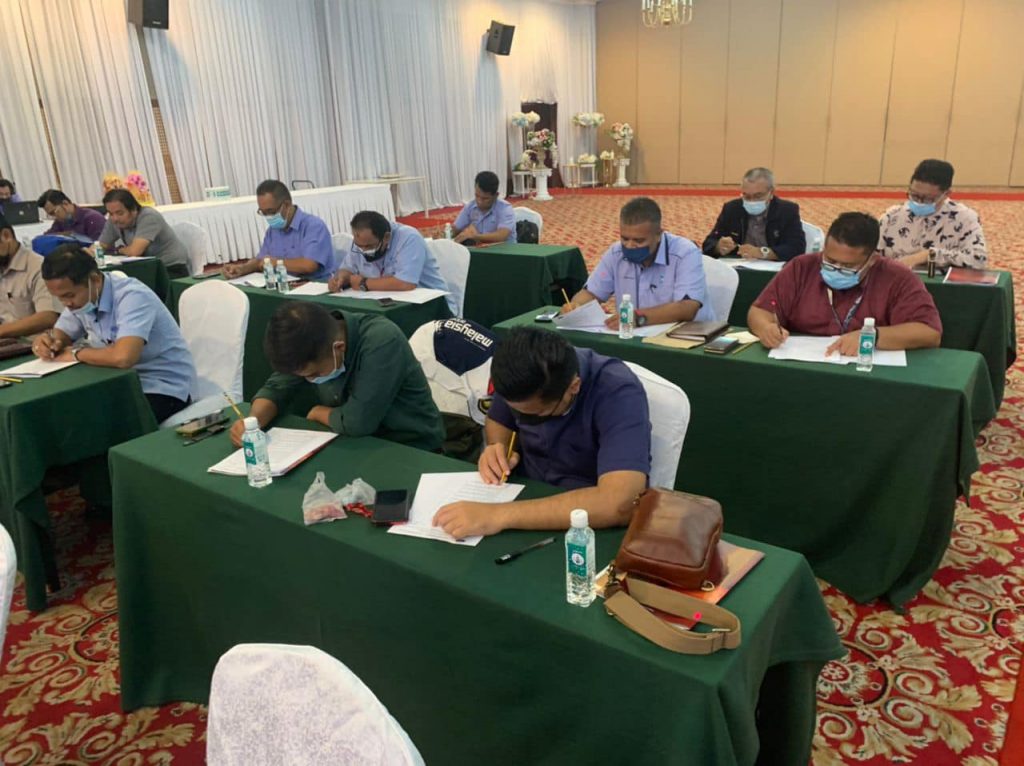 Kursus Protokol Dan Pengurusan Majlis Lembaga Kemajuan Ikan Malaysia Negeri Selangor Pada 16 November 2021