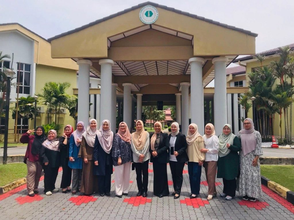 Kursus Pemantapan Imej dan Sahsiah Unggul Kursus Pemantapan Imej dan Sahsiah Unggul